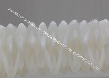 100% poliestrowy pas siatki spiralny Kształt otworu pętli z dobrym materiałem do produkcji papieru